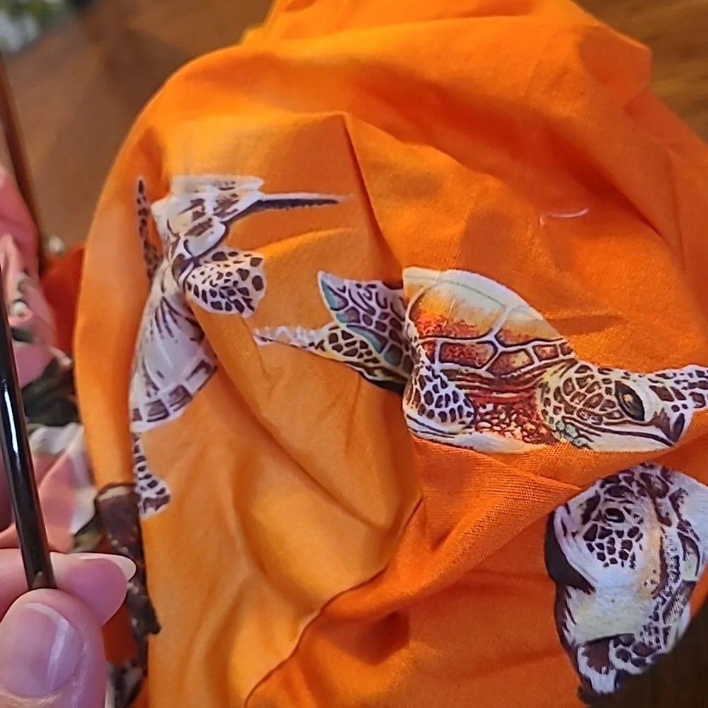 Ky's unique vintage Hawaiian pink floral fabric metal handle clutch purse